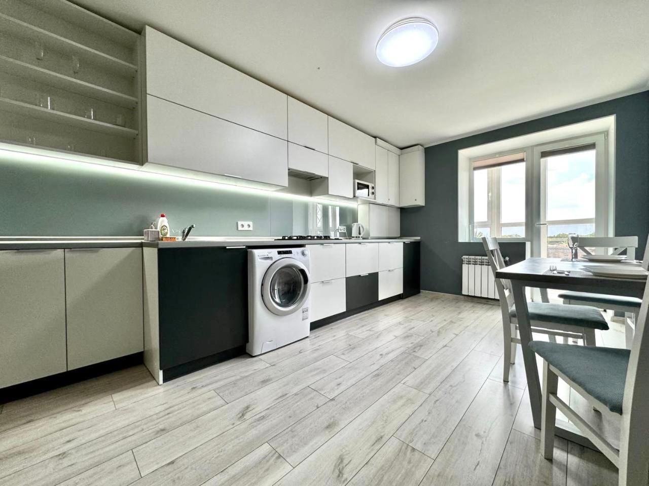 Apartpoltava Апартаменти Бізнес-Класу В Престижній Новобудові З Панорамним Балконом Центр ภายนอก รูปภาพ